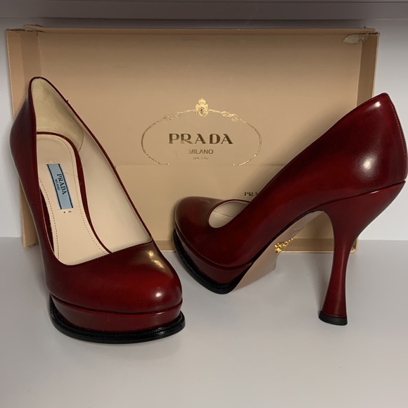 SOLD PRADA SPAZZOLATO FUME IN SCARLATTO - Picture 5 of 16